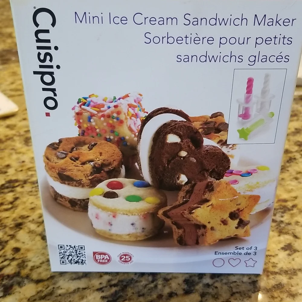 Cuisipro Mini Ice Cream Sandwich Maker